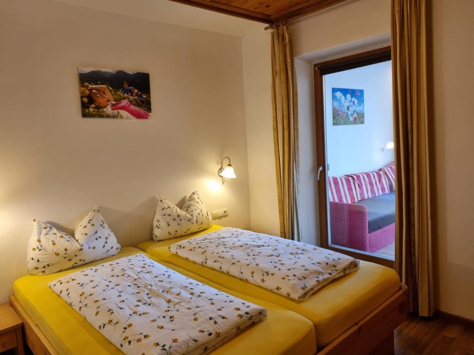 Ferienwohnungen Koflerhof Castelrotto Szoba fotó